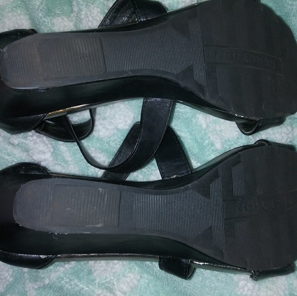 Sandals - Picture 5 of 7